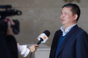 我们城市的公共交通事业正在发展。安全驾驶和文明服务。主题教育活动