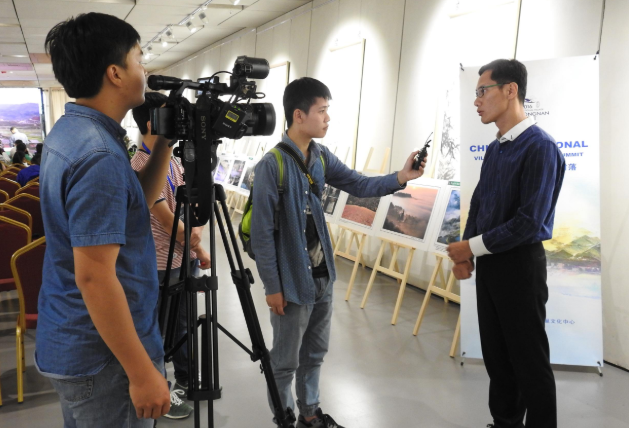 市大学生发展基金会积极构建促进学习、帮助学生的公益平台