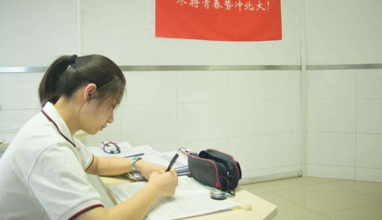 惠来县教育系统积极加强青少年毒品预防教育