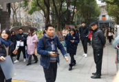 揭阳市建设粤东经济中心的龙头空港口和海港龙头
