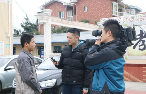记者实地探访市区江南新城一期小区疫情防控