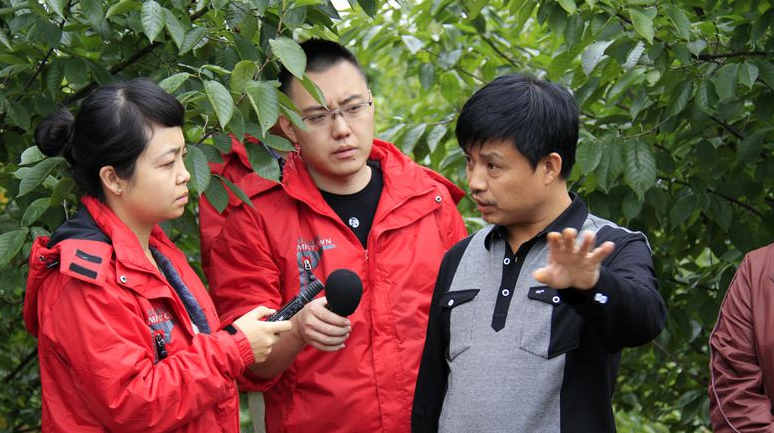 荣成市城管执法局用工作绩效检验主题教育的有效性