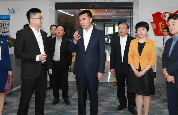 李水华主持召开会议部署我市网信工作